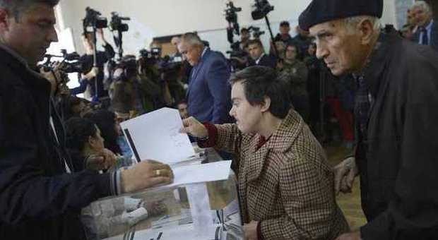 Elezioni Bulgaria, vincono i conservatori ma sarà un parlamento molto frammentato