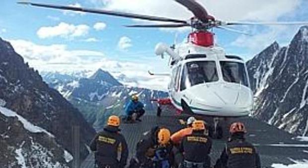 Slavina, travolte otto persone Due scialpinisti morti sul Terra Nera