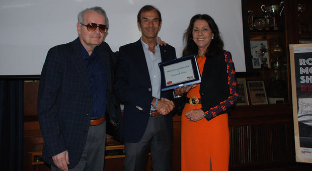 Emanuele Pirro ha ricevuto il premio “Motor Award alla Carriera”
