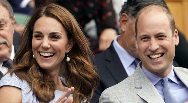 Il principe William confessa: «Il peggior regalo che ho fatto a Kate? Un paio di binocoli, ma a quel punto si è innamorata di me»
