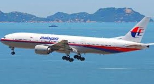Aereo Malaysia Airlines scomparso con 239 persone, rispunta l'ipotesi di mancanza di ossigeno a bordo