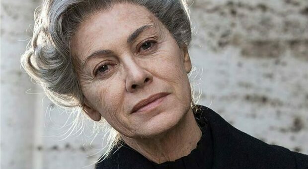 Elena Sofia Ricci da Nobel: «Interpretare Rita Levi Montalcini? L'ho fatto per le nuove generazioni». Su Rai 1 il 26 novembre