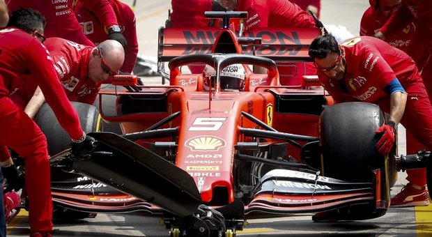 Formula 1, Bottas il più veloce davanti a Vettel nelle seconde libere