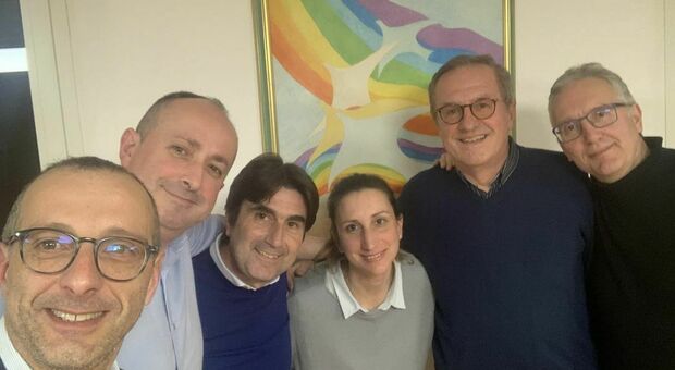 Elezioni Pesaro, un selfie per ufficializzare la proposta di Andrea Biancani a candidato sindaco