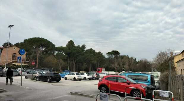 Sbloccato l’iter del parcheggio di Porta Cappuccina: il Comune di Pesaro esproprierà l’intera area