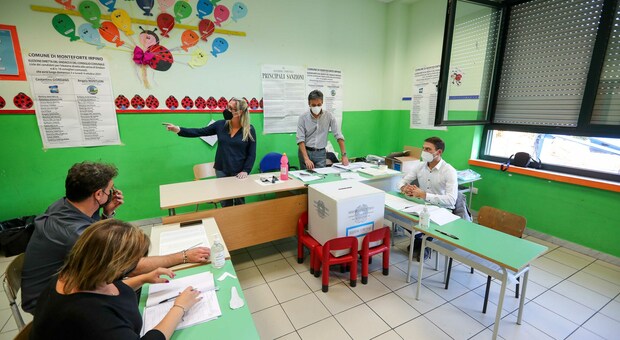 Alle urne meno di un elettore su due quorum a Frigento e Monocalzati