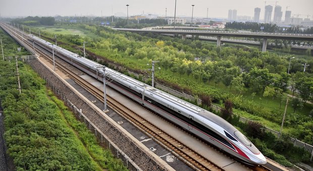La sfida cinese all'Hyperloop, ingegneri al lavoro sul treno da 4mila km/h