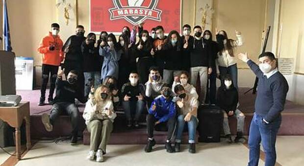 Lecce, stop al bullismo e alle violenze sul web: la nuova squadra di Mabasta. I nomi degli studenti