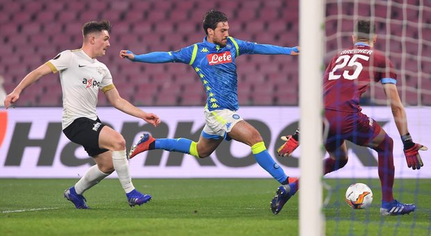 Il Napoli agli ottavi in scioltezza Zurigo ko 2-0, gol di Verdi e Ounas