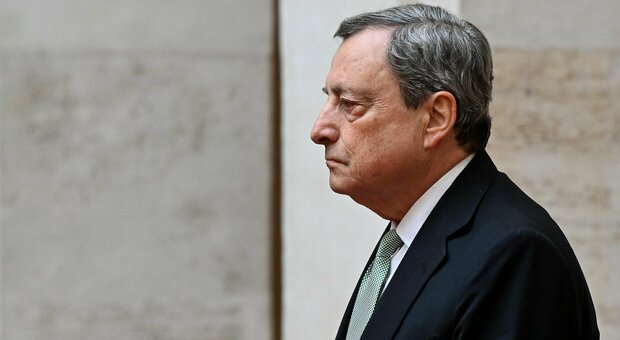 Mario Draghi Il premier media ma se M5S diserta salirà al Quirinale