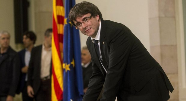 Catalogna, Puigdemont: «Sì al dialogo, ma senza condizioni»