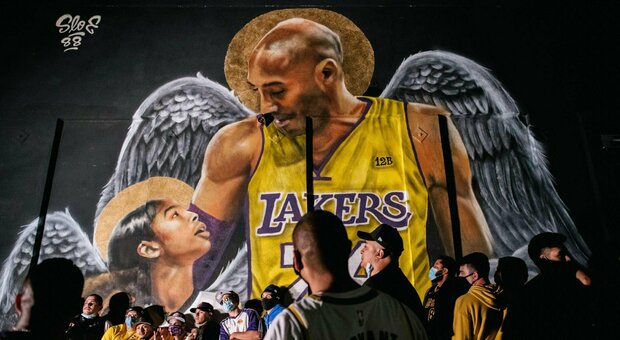 Kobe Bryant, un anno fa la morte; LeBron: «La ferita non è ricucita»