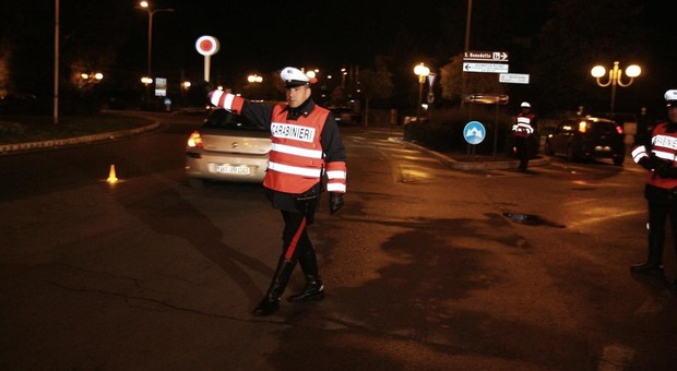 Controlli a tappeto dei Carabinieri, cinque denunce e decine di multe stradali