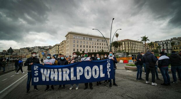 Whirlpool Napoli, ancora alta tensione: «Giorgetti mantenga gli impegni»