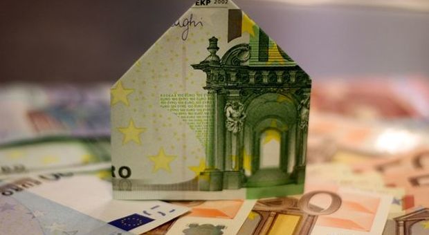 Banche, Visco: "La politica monetaria non sfavorisce l'Italia"