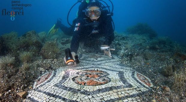 Parco archeologico di Baia, i mosaici svelati dalle mareggiate in un nuovo itinerario aperto ai turisti