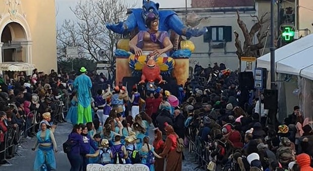 Una delle passate edizioni del Carnevale a Termini di Massa Lubrense
