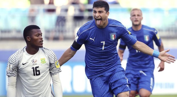 L'ascolano Riccardo Orsolini in gol durante Italia-Sudafrica