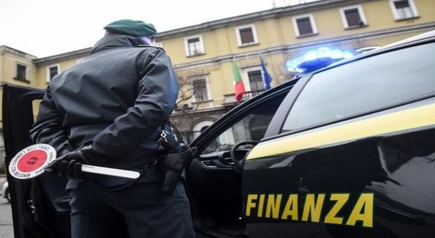 Appalti e tangenti nel Napoletano: cinque arresti tra imprenditori e funzionari pubblici