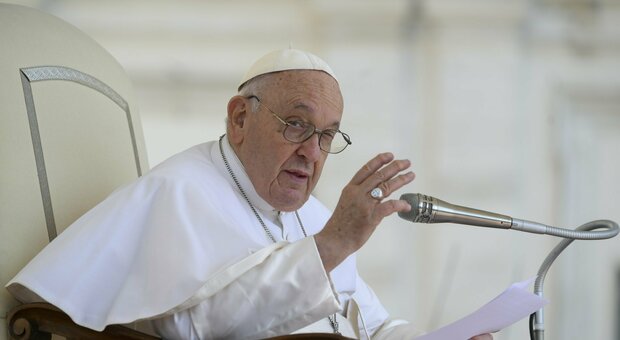 Da Papa Francesco l’invito a combattere l’indifferenza