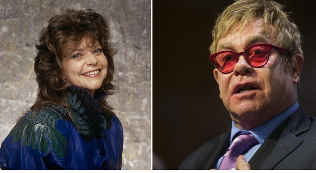 Elton John, l'ex moglie chiede maxi risarcimento da 3 milioni: «Nostri segreti rivelati in libro e film»