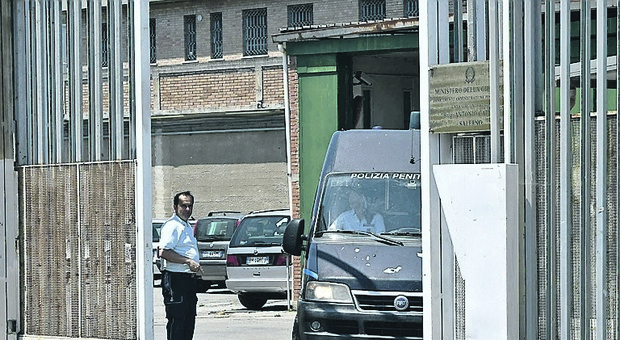 Salerno, partita di calcio in carcere tra i detenuti e i loro figli