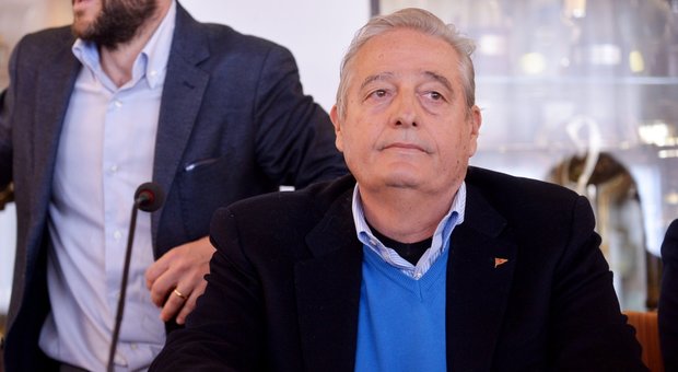 Circolo Posillipo, il presidente Caiazzo chiede "una tantum" ai soci da 500 euro