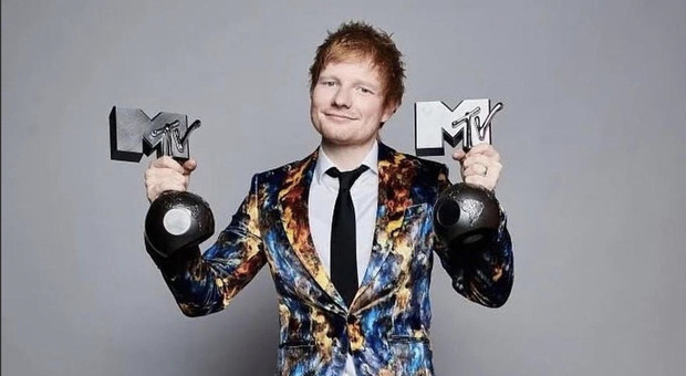 Ancora un vittorie per la star del pop Ed Sheeran che, in Ungheria, ha ricevuto il premio di miglior artista e miglior canzone