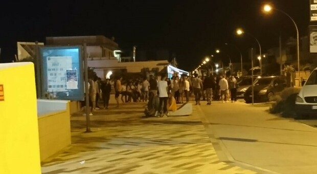 Movida violenta a Montalto, arriva la stretta con l'ordinanza del Comune: dalle 22 stop all'alcol