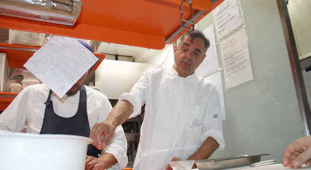 Senigallia, lo street food di Mauro Uliassi sbarca sulla banchina di ponente
