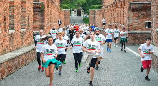Run 5.30, parte il tour della corsa all'alba in centro città: il 18 maggio la tappa milanese