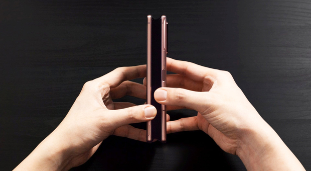 Smartphone sempre più flessibili: ecco le ultime novità "pieghevoli"