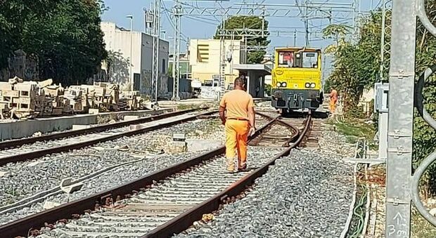 Rfi potenzia linea ferroviaria Foggia-Pescara, via ai lavori. Ad aprile si viaggia in bus: ecco le tratte interessate