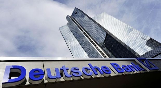 Deutsche Bank in difficoltà: prevede una maxi perdita trimestrale
