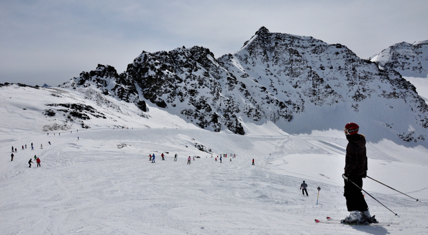 Solda, sciare davanti ai ghiacciai dell'Ortles