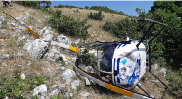 Muoiono una donna e un pilota nell'elicottero ultraleggero precipitato a Caserta, lei ha guidato i soccorsi parlando con il marito al cellulare