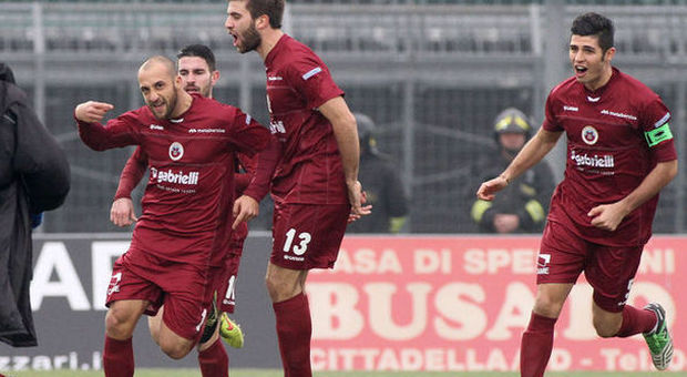 Il Cittadella espugna Avellino, Vicenza scatenato: 3 gol al Trapani