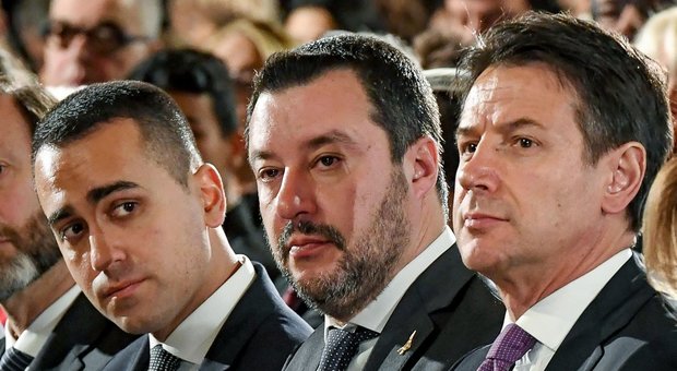 L'allarme di Salvini: «A Napoli a spasso migliaia di condannati: è un problema»