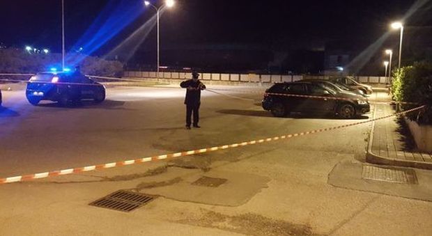 Pontecagnano, morto il ladro d'auto ferito da carabiniere dopo inseguimento