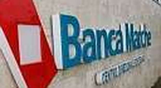 Banca Marche, risparmiatori beffati: pioggia di esposti in Procura 