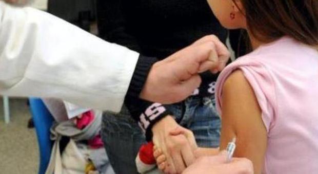 I genitori non vaccinano i figli Torna l'allarme morbillo