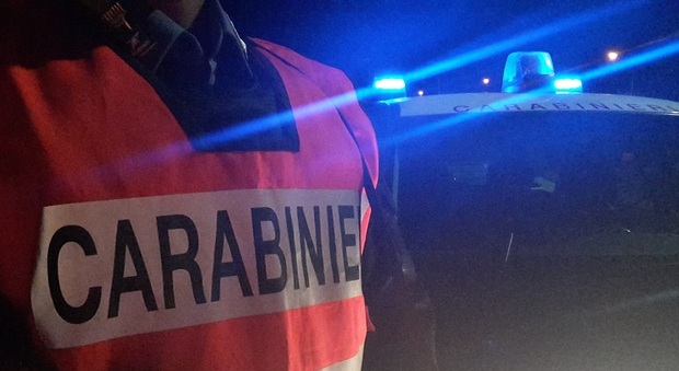 Salerno, carabinieri sparano ad auto in fuga: muore un albanese