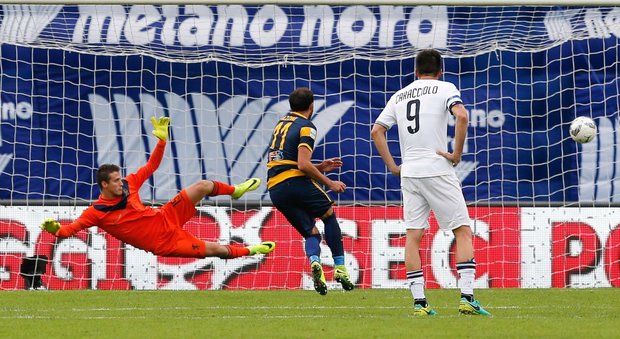 Il Verona non aggancia il Cittadella: 2-2 contro il Brescia. Doppietta di Pazzini