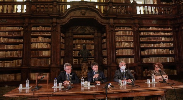Napoli, i Girolamini rinascono: «I vuoti in biblioteca? Promemoria doloroso»
