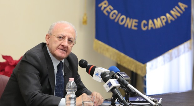 «Campania autonoma», il governatore De Luca lancia la sfida del 2018