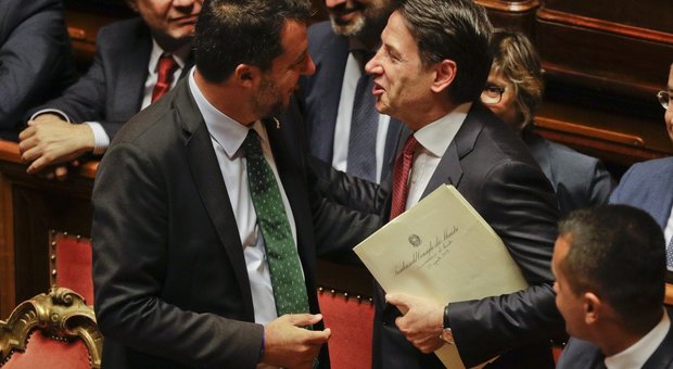 immagine Crisi di governo, Conte al Senato