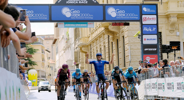Ciclismo, presentata l'edizione 2023 dell'Adriatica Ionica Race