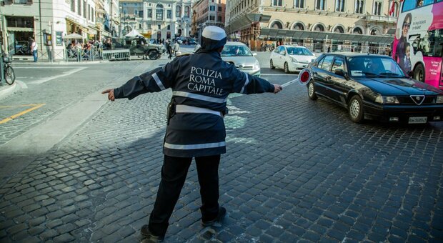 Roma, vigili ammutinati: «Non facciamo più multe»
