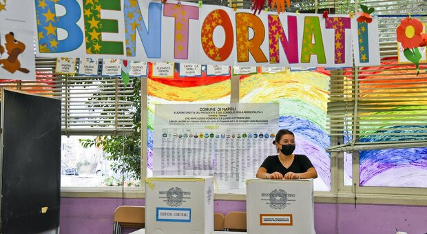 Elezioni amministrative 2021, voto al rallentatore: i record negativi a Napoli e in Calabria
