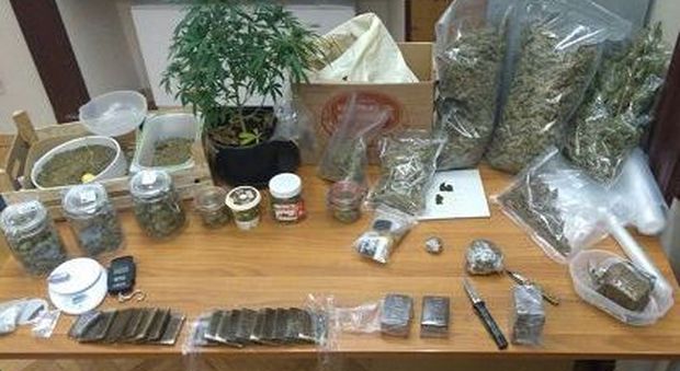 Hashish e marijuana in casa, arrestato 35enne a Palma Campania